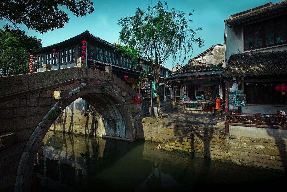 曲靖市第六届人民代表大会第三次会议关于曲靖市2023年国民经济和社会发展计划执行情况与2024年国民经济和社会发展计划的决议